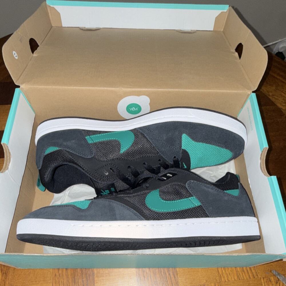 Size 13 Nike SB Alleyoop Black Mystic Green CJ0882-007 - Picture 8 of 10